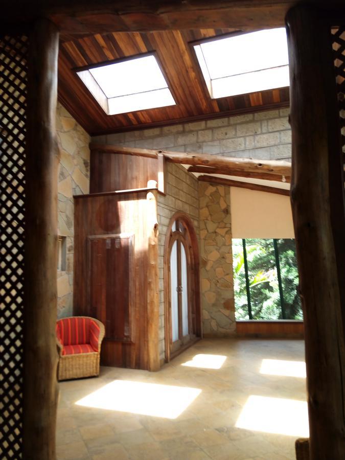Kijiji Homestay Найроби Екстериор снимка