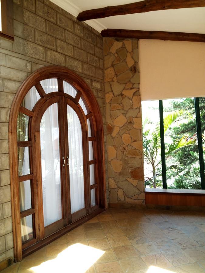 Kijiji Homestay Найроби Екстериор снимка
