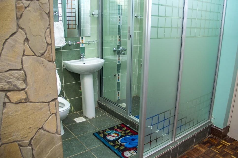 Kijiji Homestay Найроби Екстериор снимка